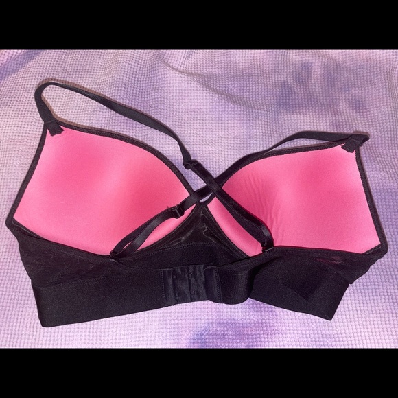 Wear Everywhere Wireless Push-up  Pure Black 34C bra - Picture 4 of 6